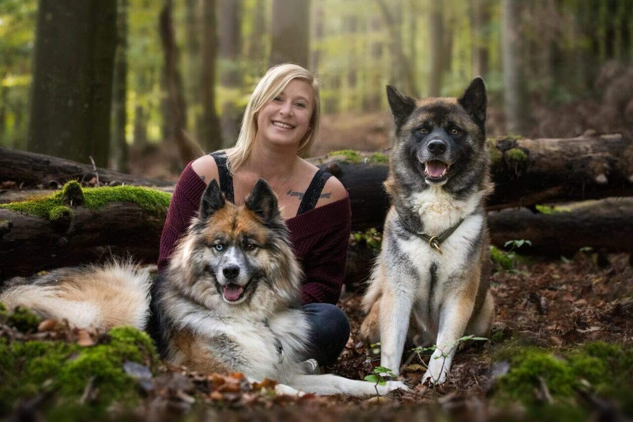 Nanina Gerbig mit Hunden